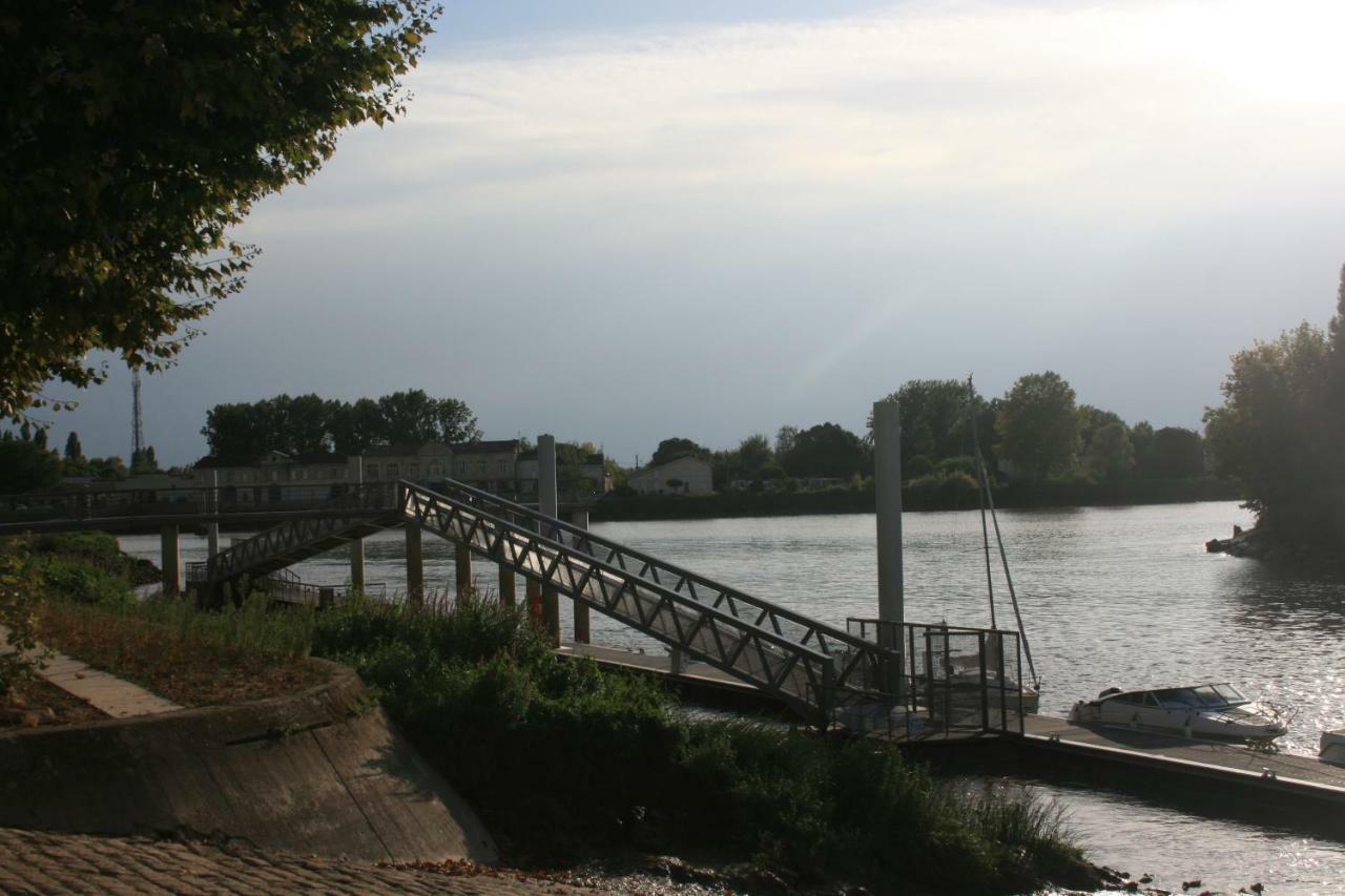 Quai Souchet Villa Libourne Eksteriør bilde
